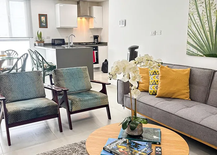 Verde Moderno Y Hermoso Apartamento