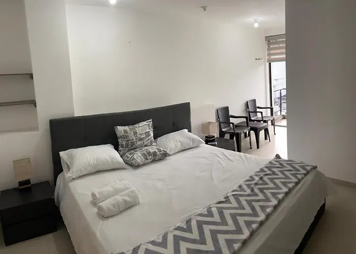 Miraflores 301