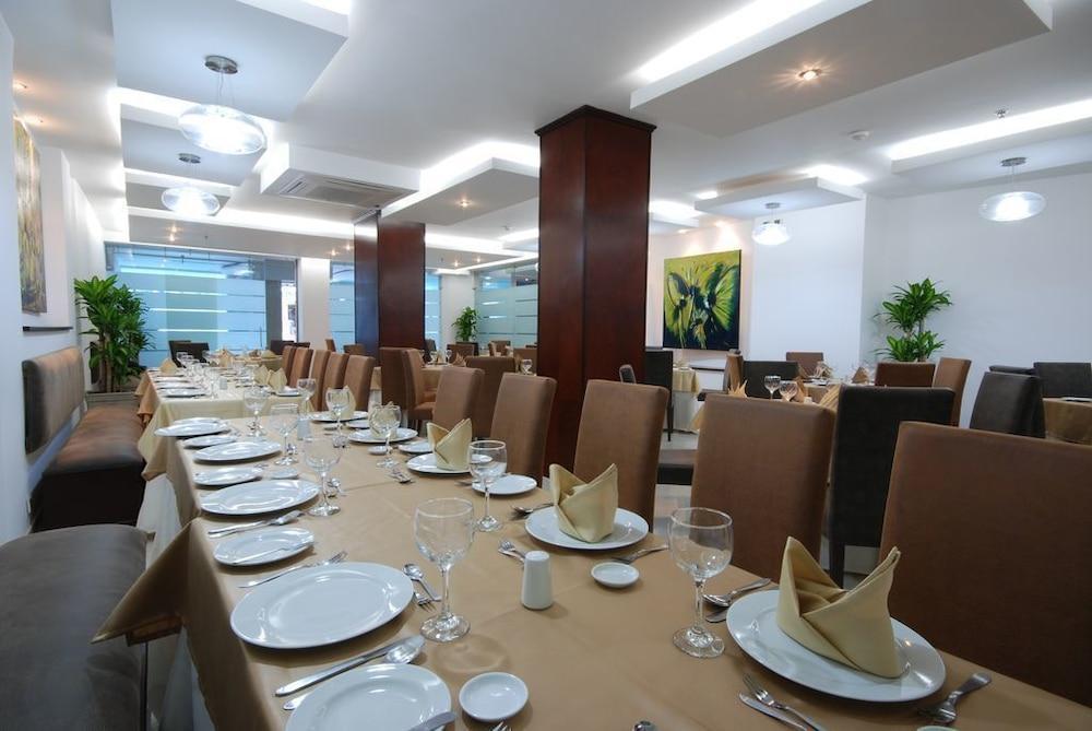 Plaza Américas 4*