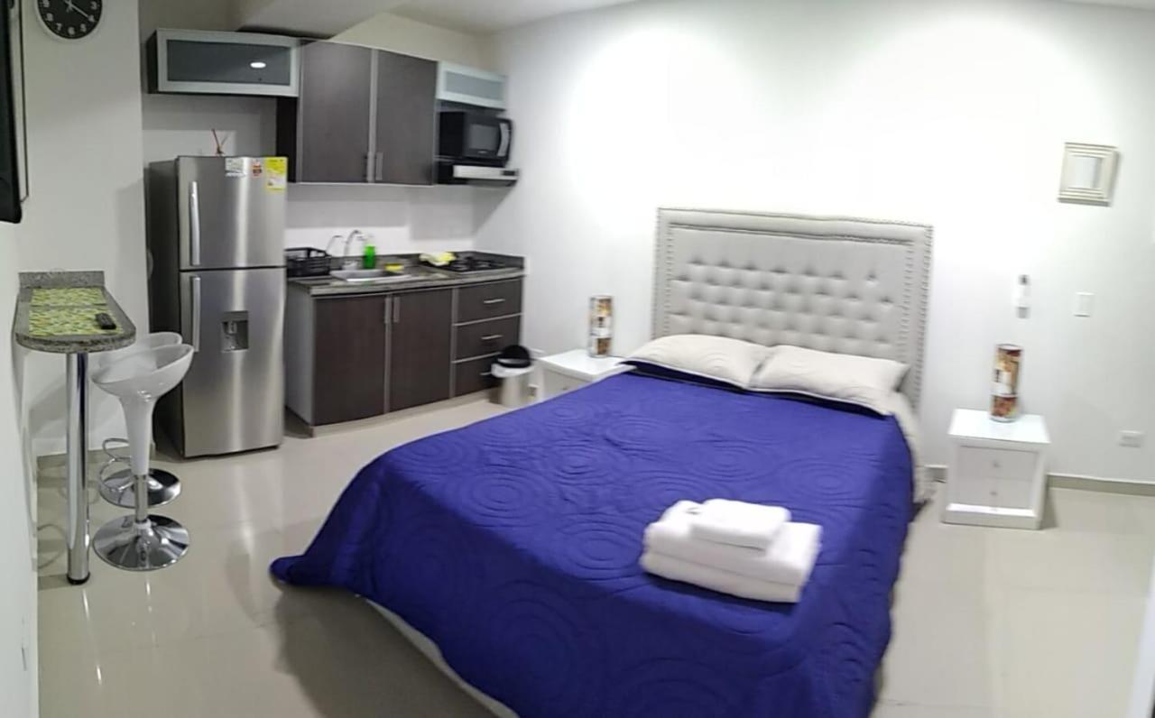 Aparta Estudios Edificio Valeria Apartamento