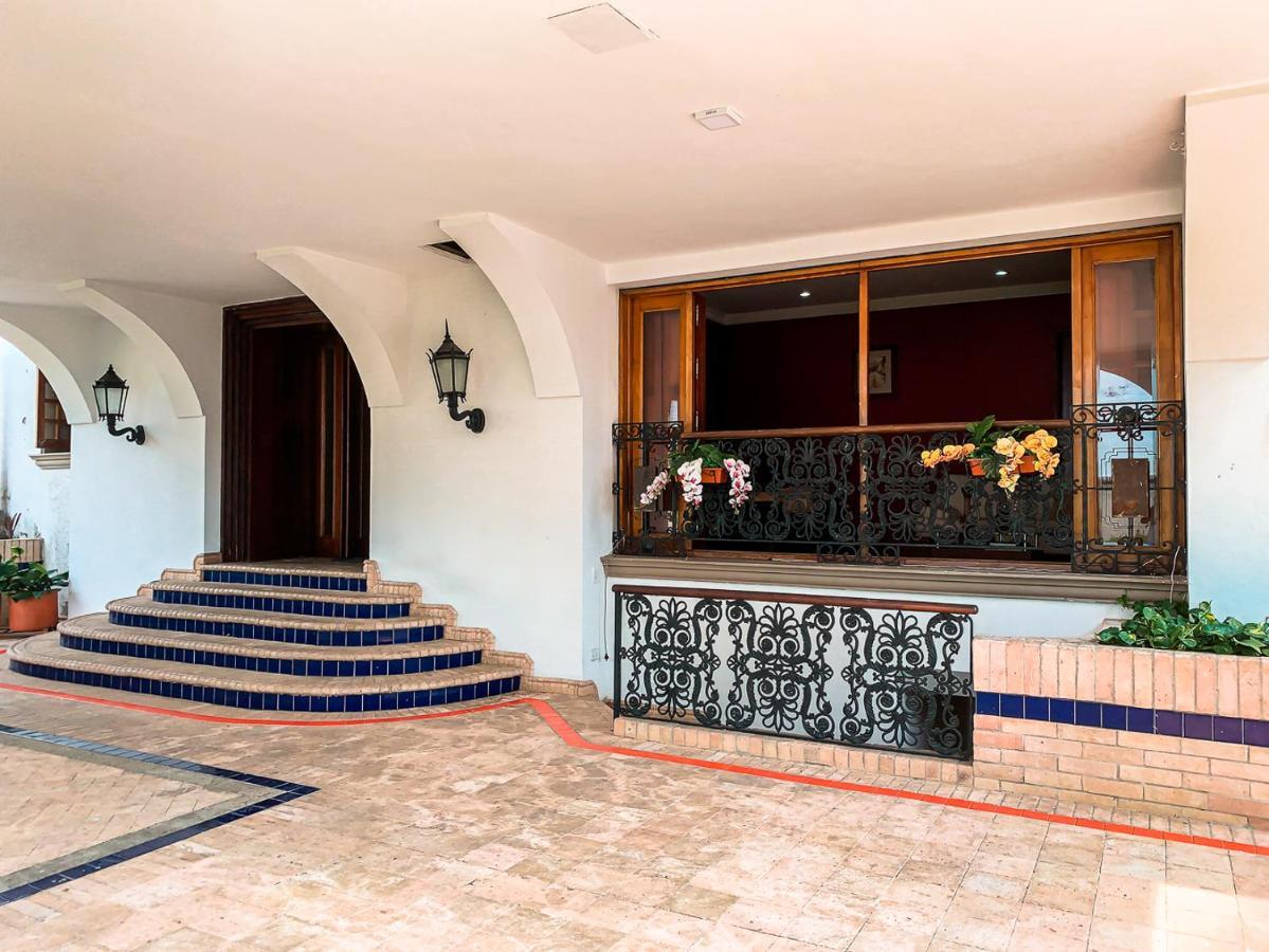 Casa Veraneras De San Fernando Сasa de vacaciones Cali