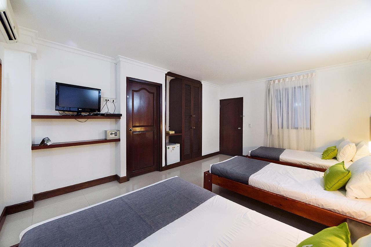 Hotel Ayenda 1402 Roosevelt 4*