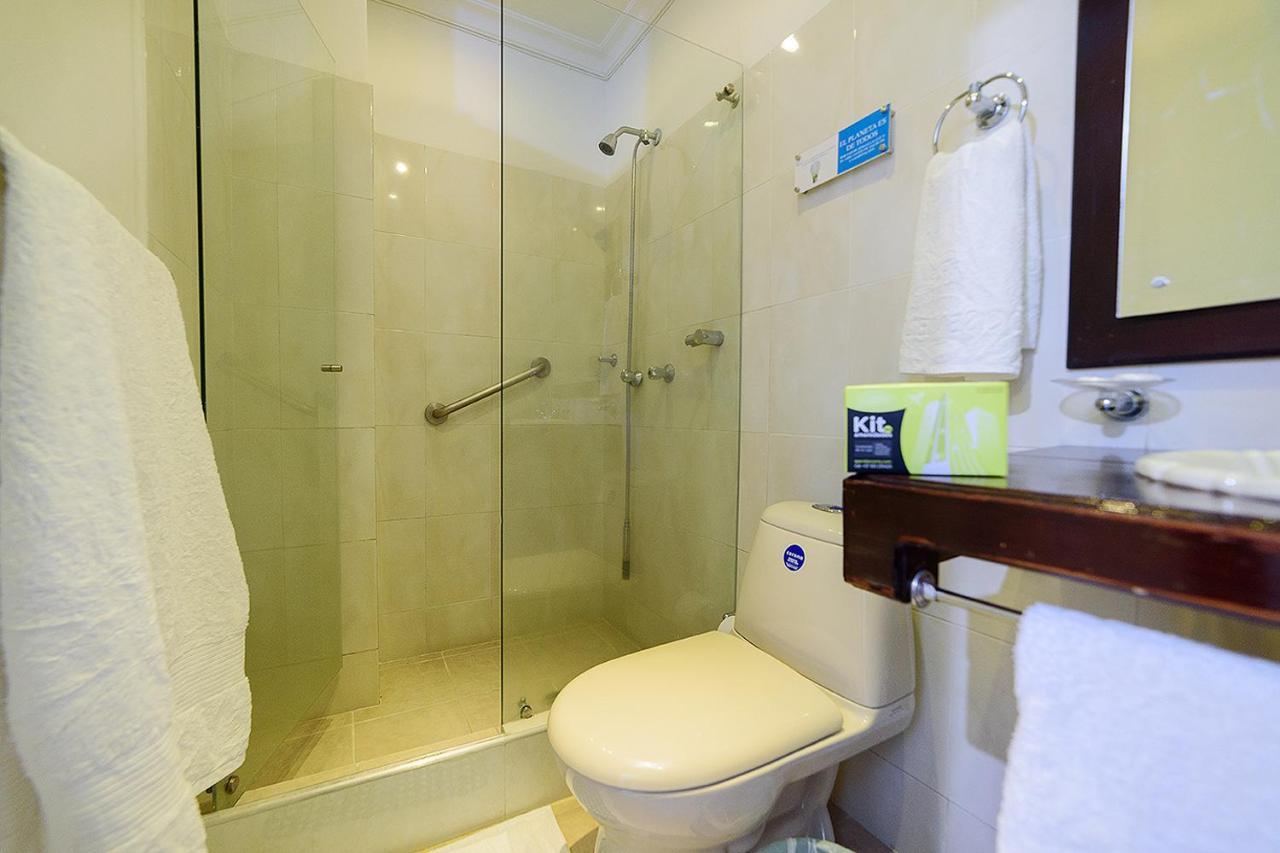 Hotel Ayenda 1402 Roosevelt 4*
