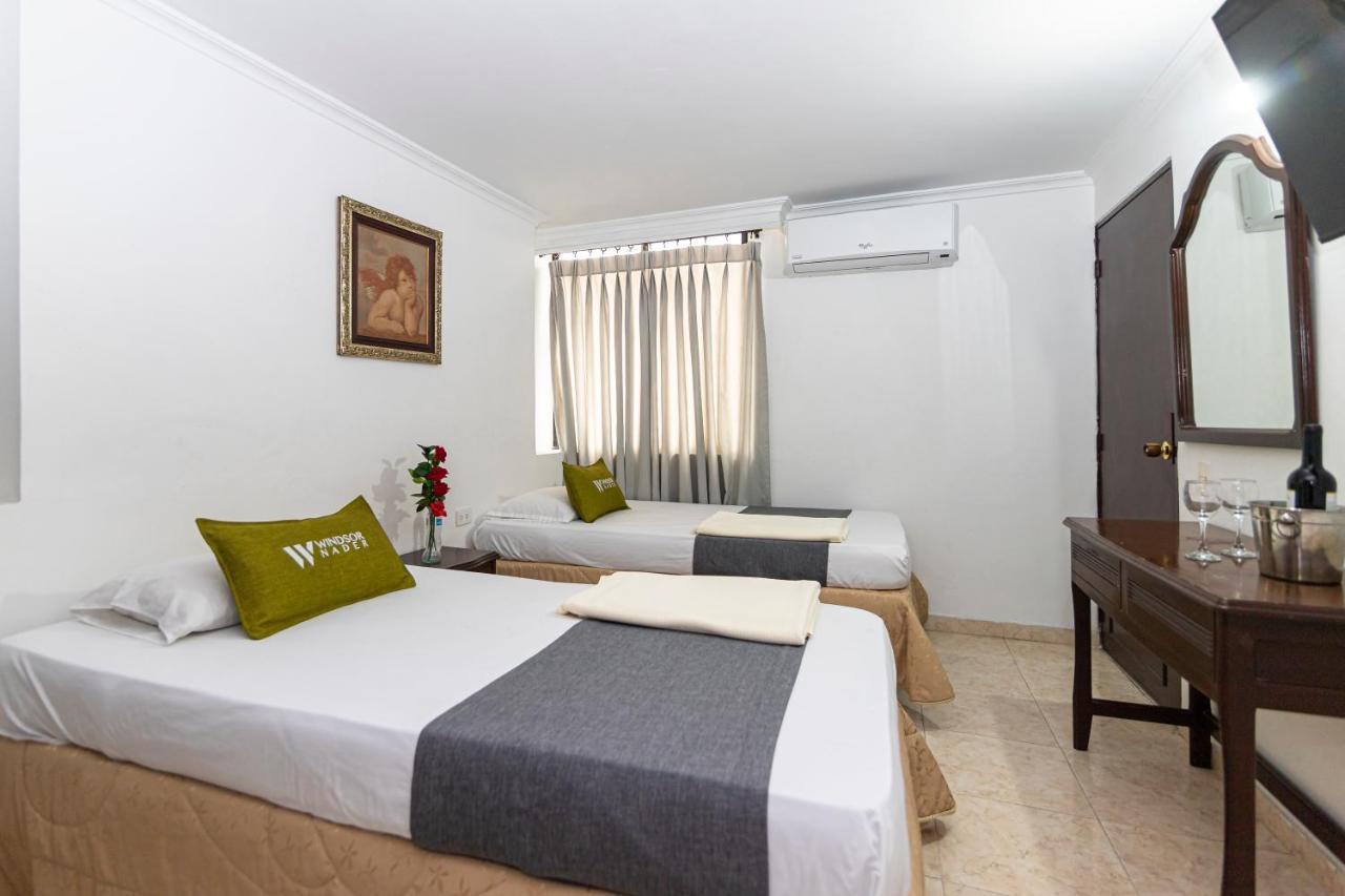 Hotel Windsor Plaza - Downtown 3*