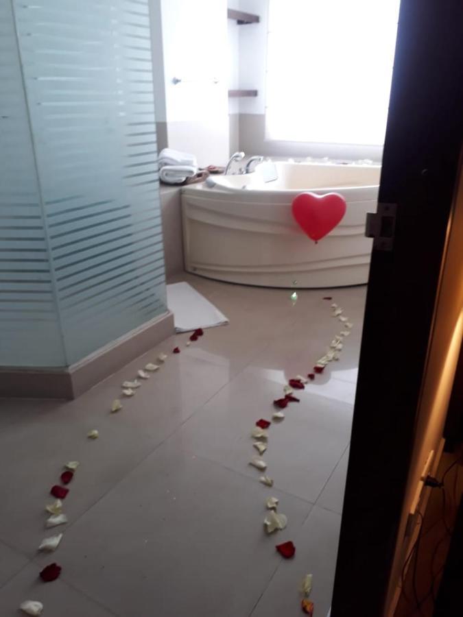 Hotel Aw Chipichape Urban 4*