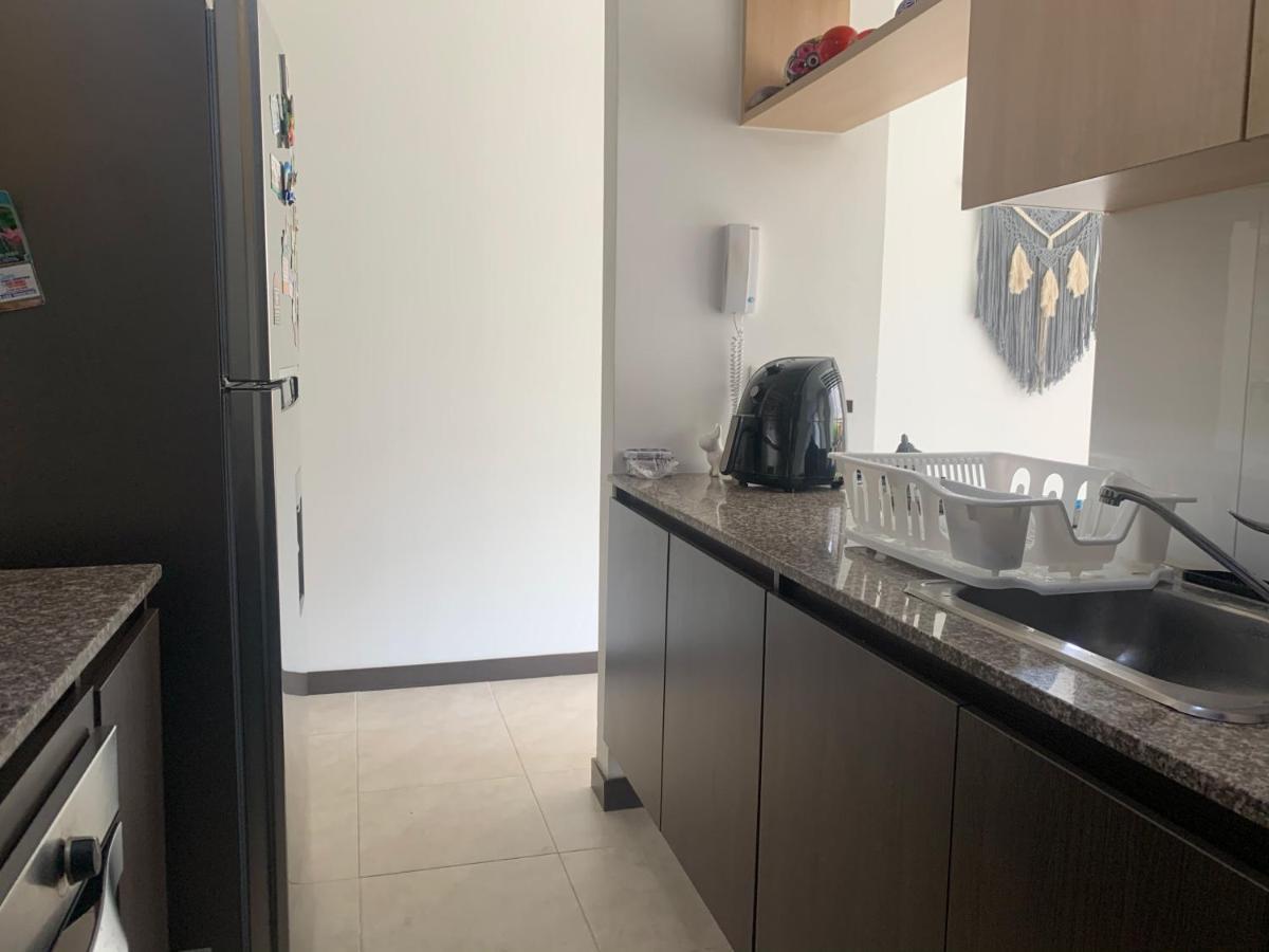 Se Alquila Apartamento Amoblado Por Días Cali