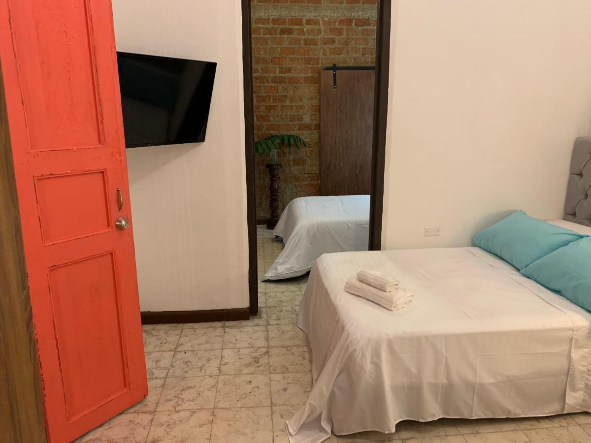 Casa Blanca San Antonio Boutique Pensión Cali