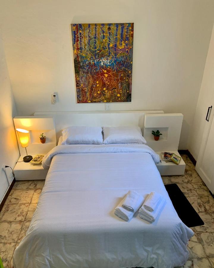 Casa Blanca San Antonio Boutique *