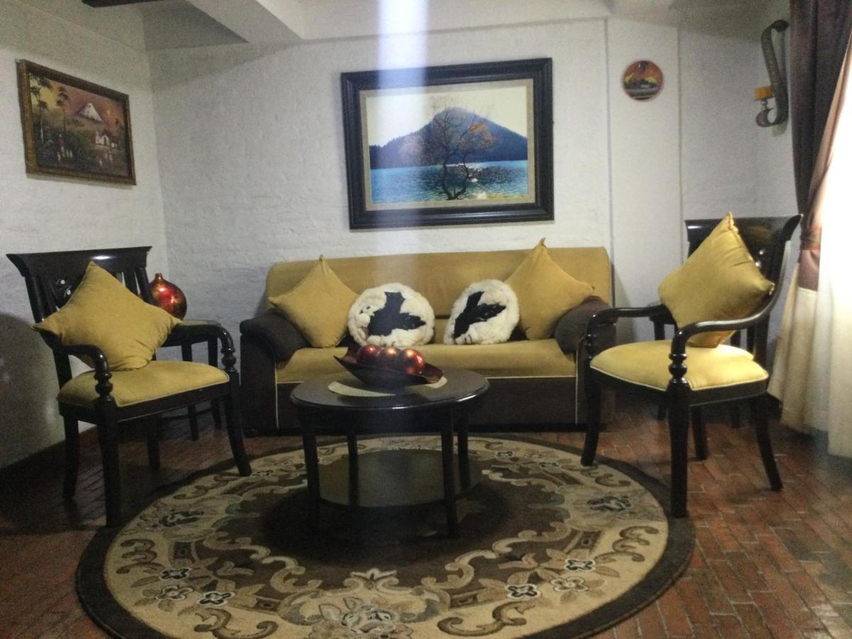 Beautiful Colonial House Apartamento