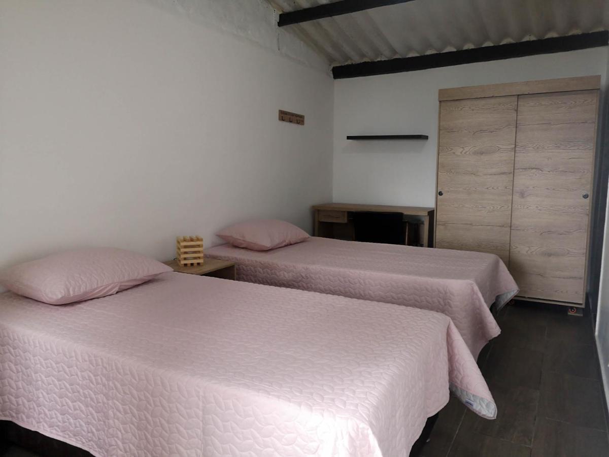 Lodge Bosque De Niebla Birding & Nature Cali