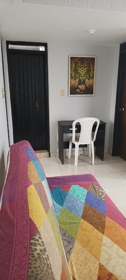 Apartamento Con Linda Terraza En San Antonio *