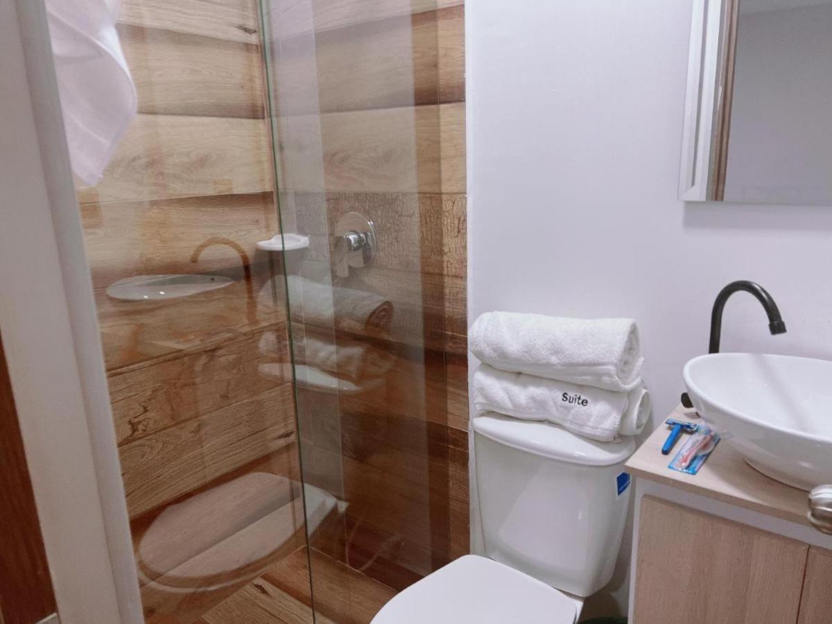Aparta Suites Granada Suites * Cali