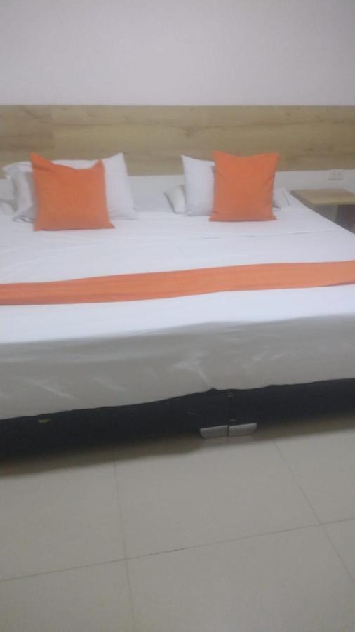 Flora Suites-loft Luxury Hotel *
