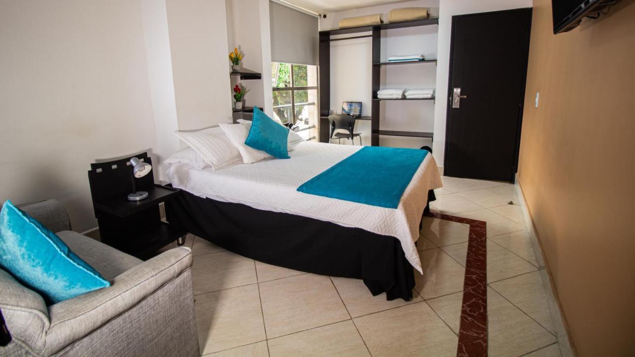 Aw Urban Estadio Hotel