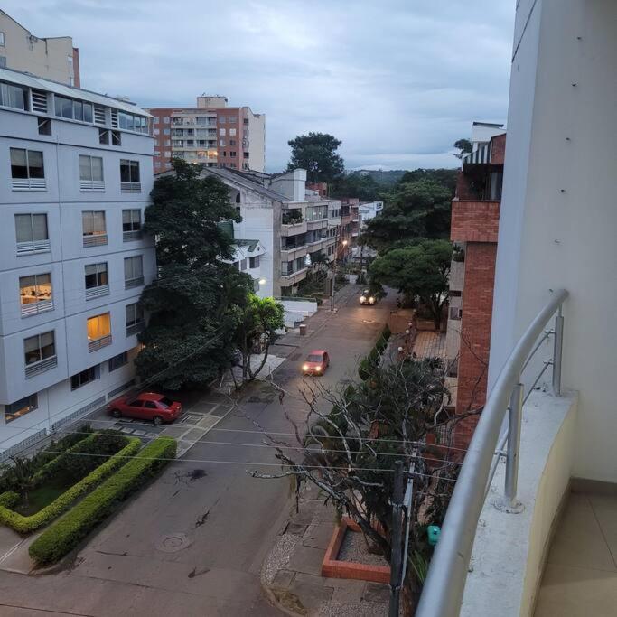 Hermoso Aparta Estudio Moderno Con Dos Ambientes Cali