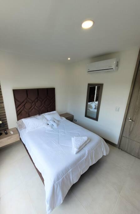 Apartamento Pance Piso 4-06 Moderno Sector Exclusivo *