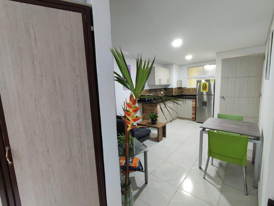Beautiful And Bright Studio With Rooftop Apartamento *
