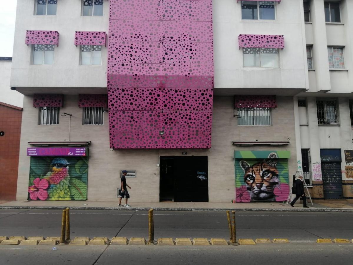San Antonio Plaza * Cali