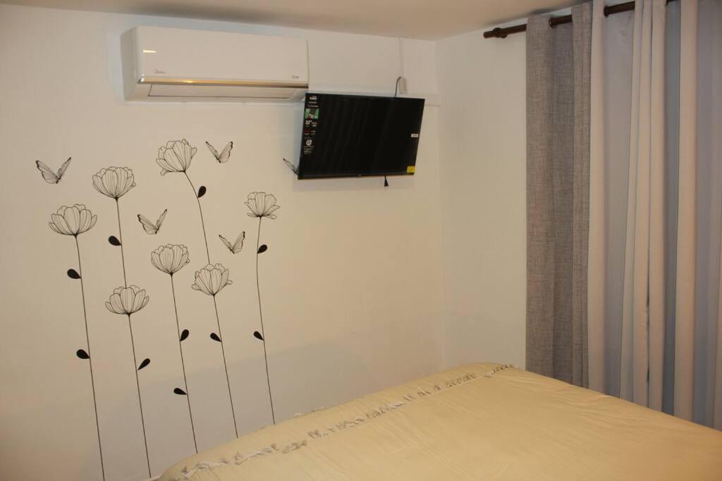En El Sur De Cali, Barrio Tequendama Apartment