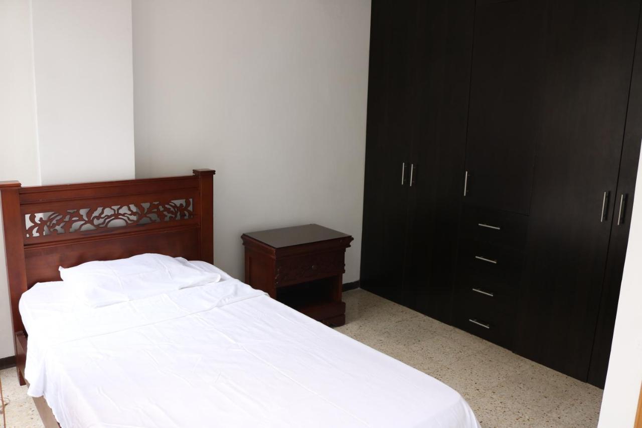 Limonar Apartamento *