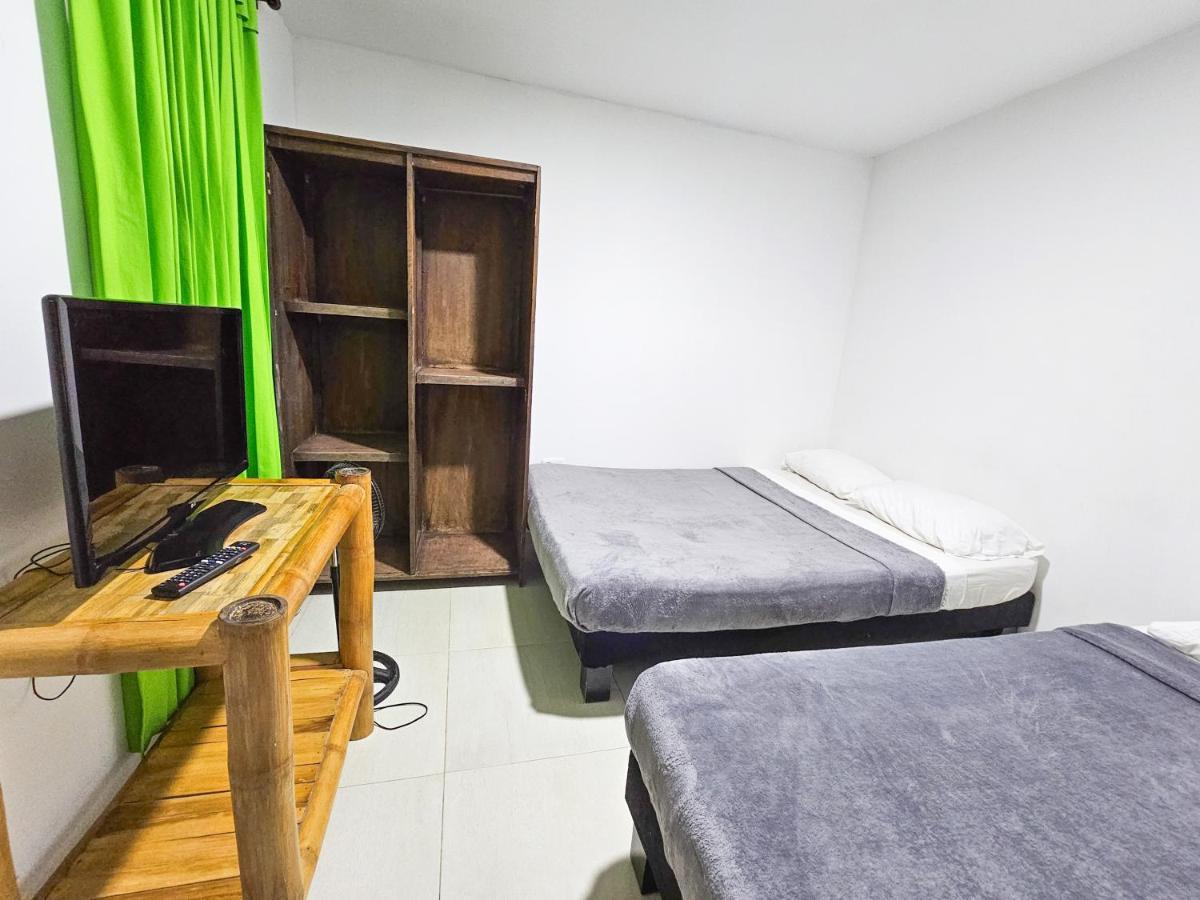 La Mercedes Lite Hostal By Mh Pensión *
