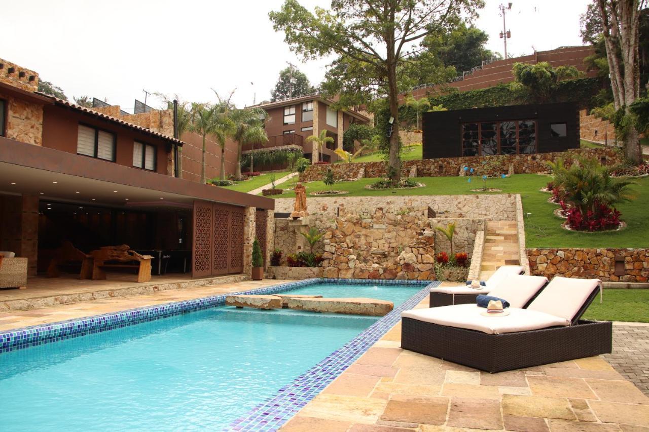 Сasa de vacaciones Lujosa Casa Campestre 5 Estrellas A 18 Min De