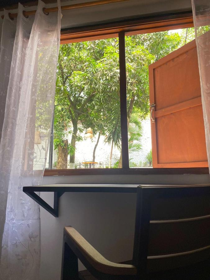 Pensión Patio Del Rio Cali