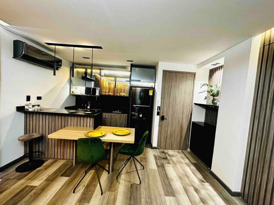 Noah Apartasuite 601 Apartment *