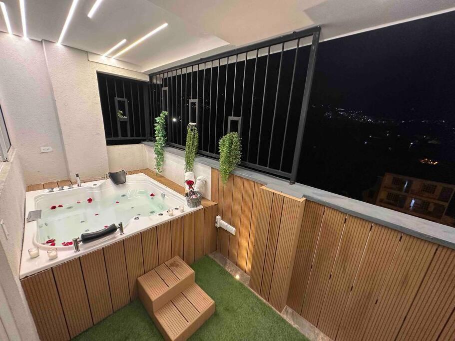 Noah Apartasuite 601 * Cali