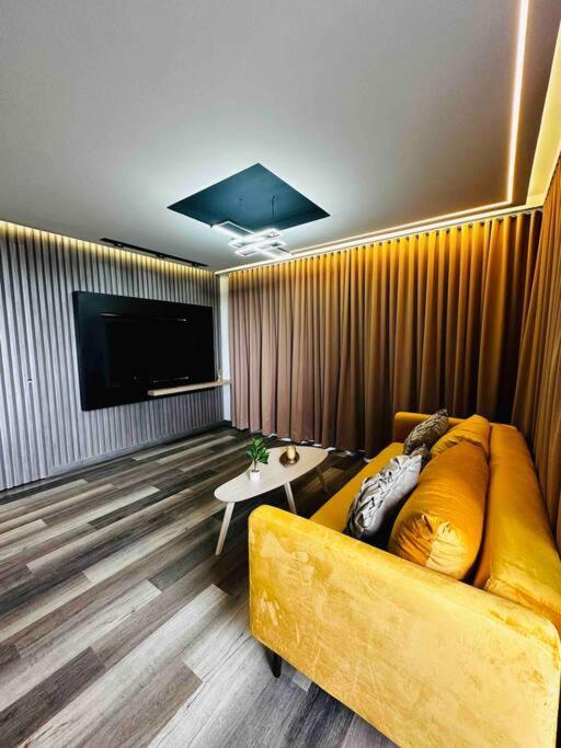 Noah Apartasuite 601 Cali