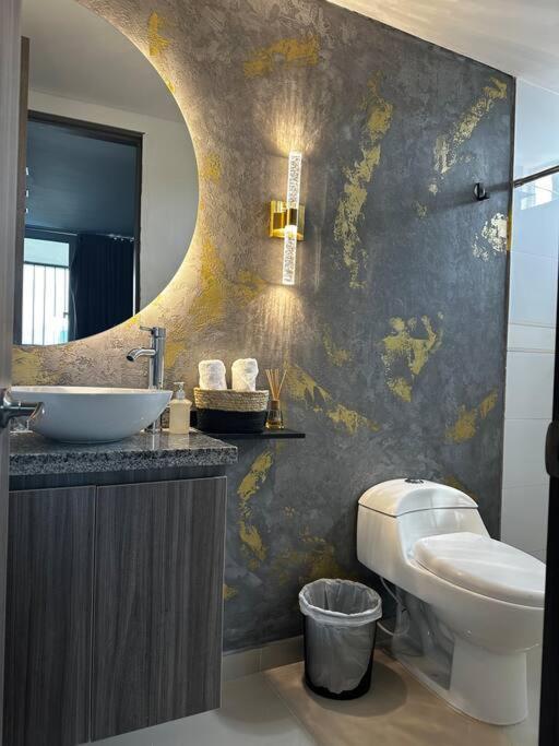 Noah Apartasuite 601 Apartment Cali