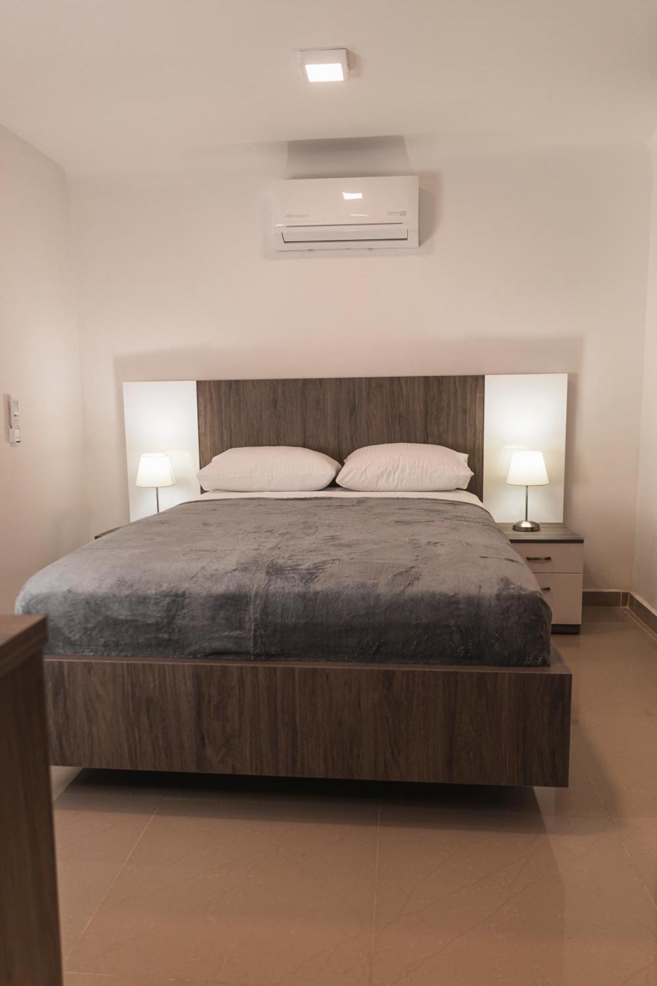 Boutique Bussines Center Apartahotel *