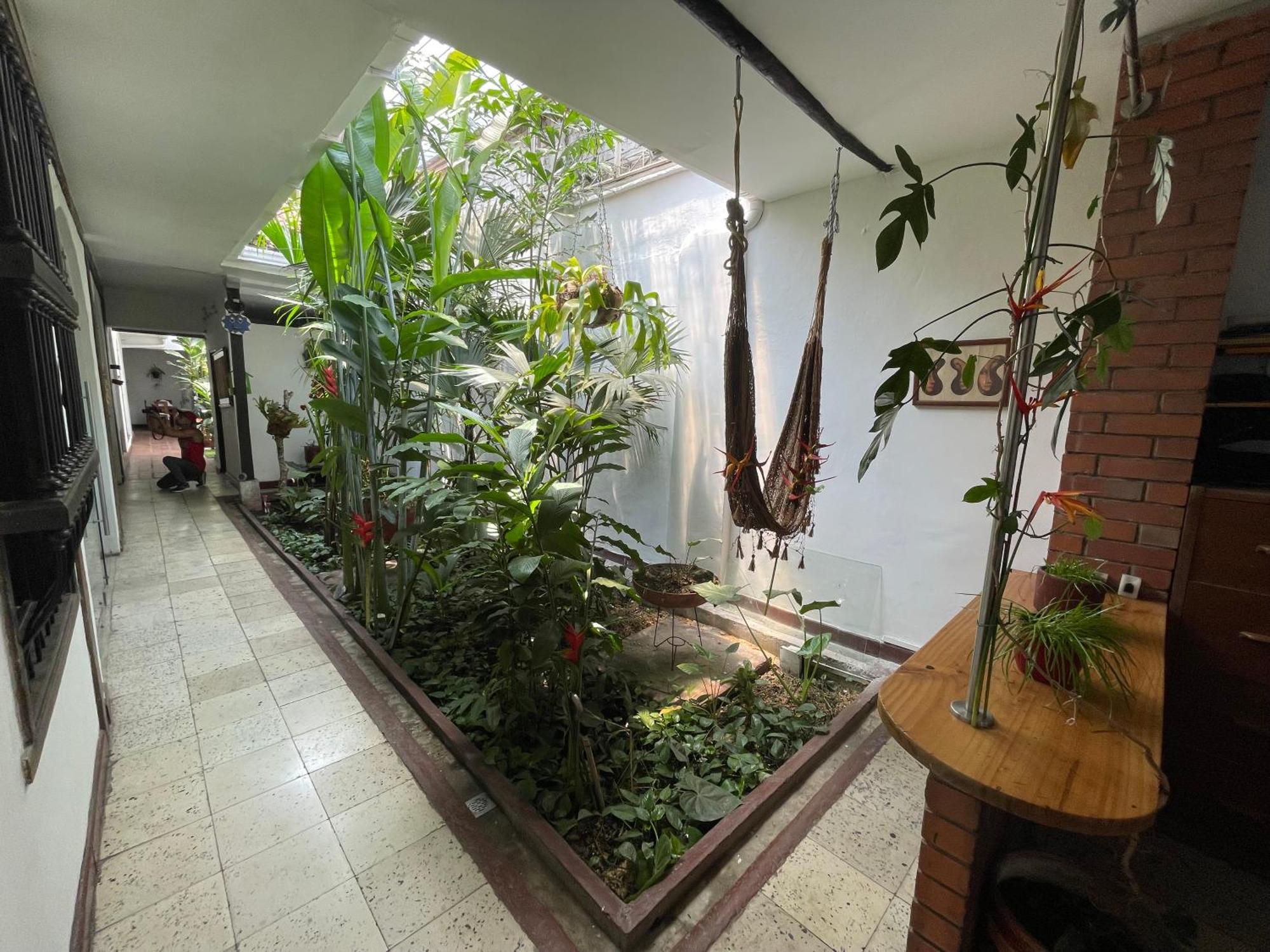 Habitación en casa particular Casa Colonial En Pleno Centro Histórico De Cali- Se Alquila La Casa Entera 10 O 11 Personas O Por