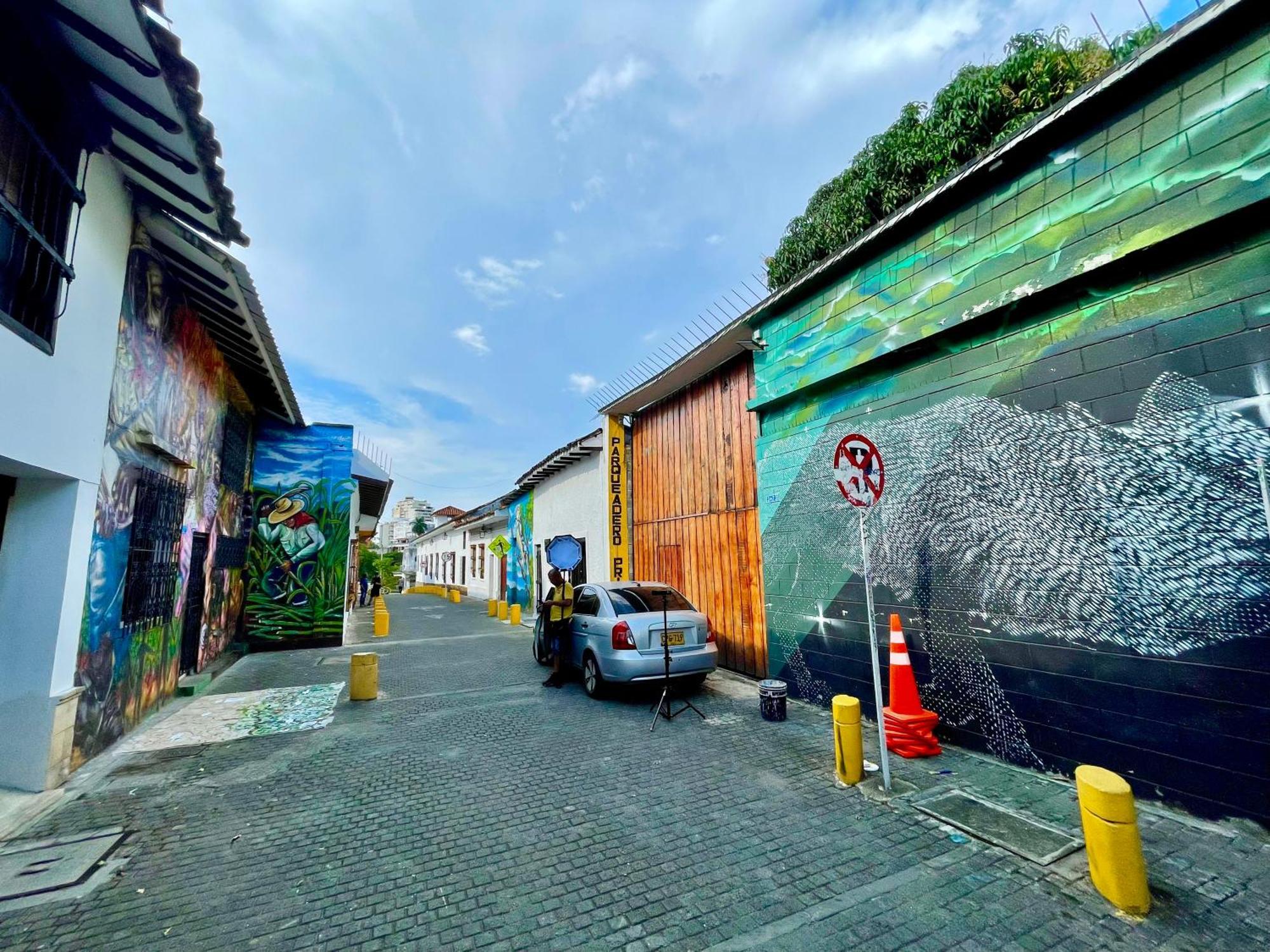 Casa Colonial En Pleno Centro Histórico De Cali- Se Alquila La Casa Entera 10 O 11 Personas O Por Habitación en casa particular *