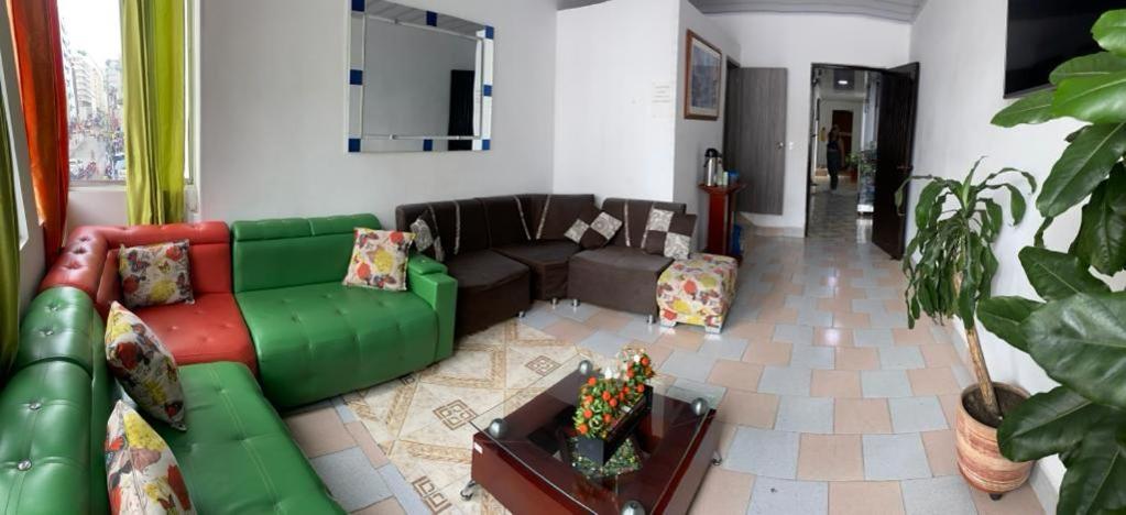 Farallones Hotel