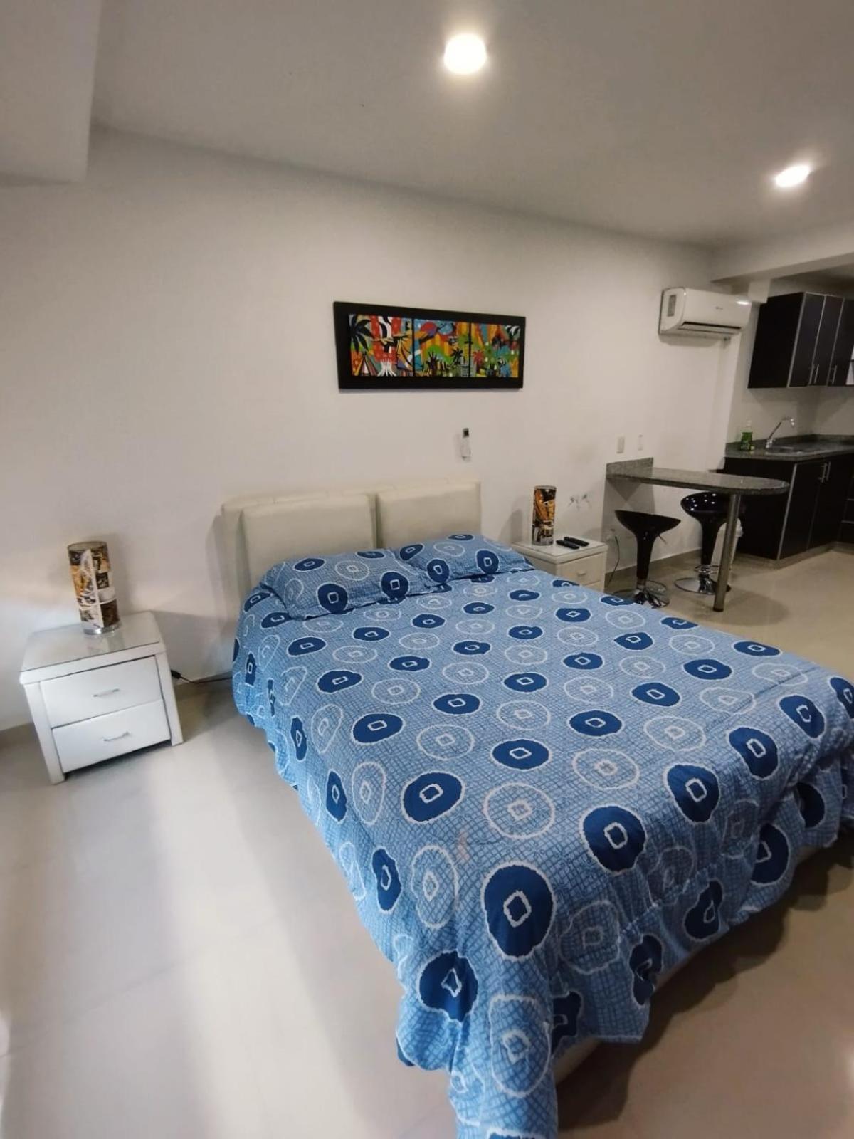 Aparta Estudios Edificio Valeria Apartamento
