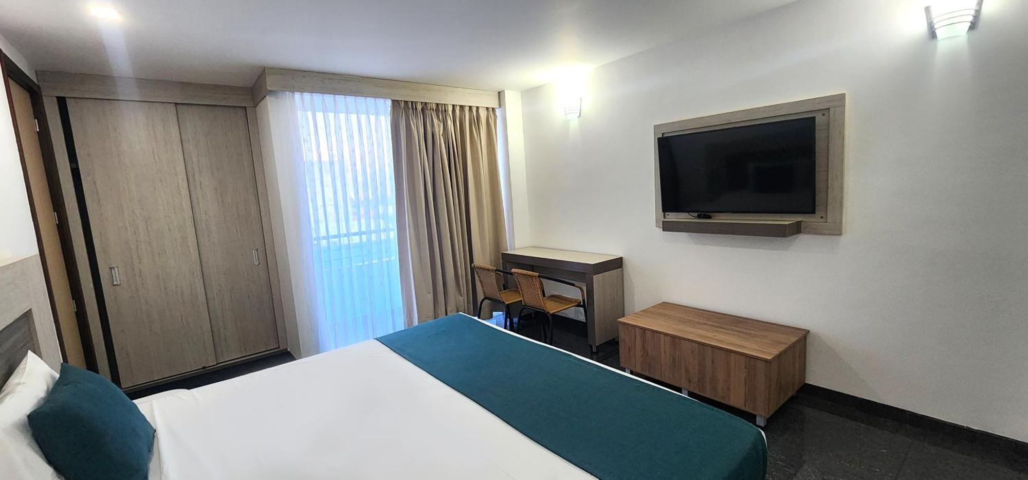 Be Hotel 4*