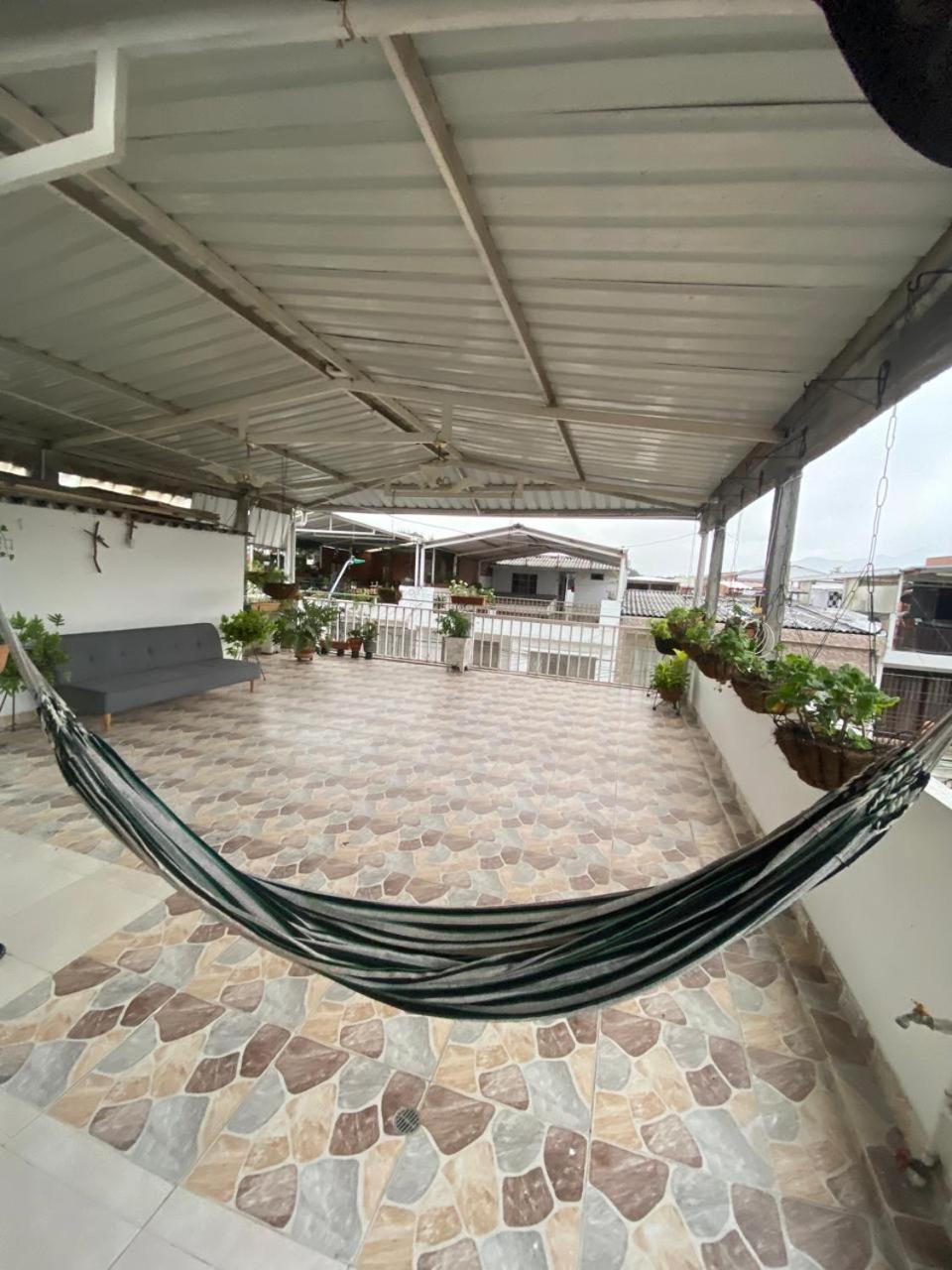 Apartamento Hermoso Con Piscina Y Ascensor. Cali