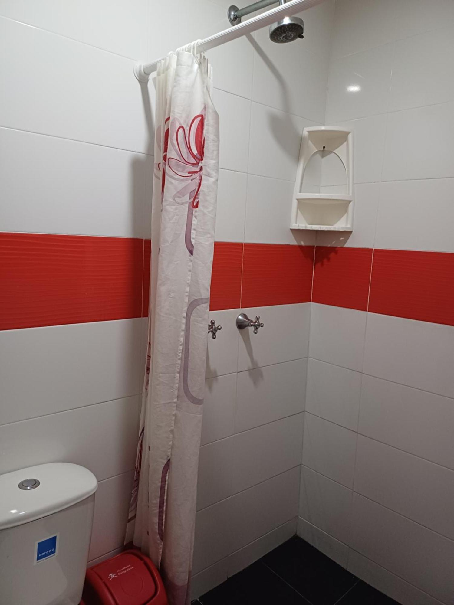 Hostal Casablanca *