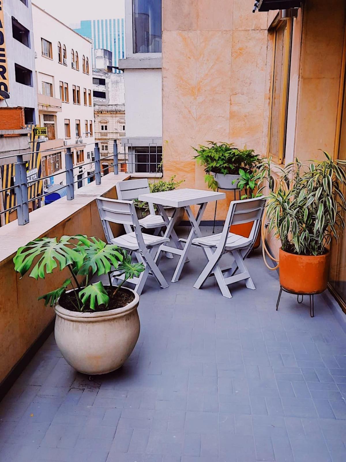 A Unos Pasos Del Bulevar Del Rio Con Terraza Cali