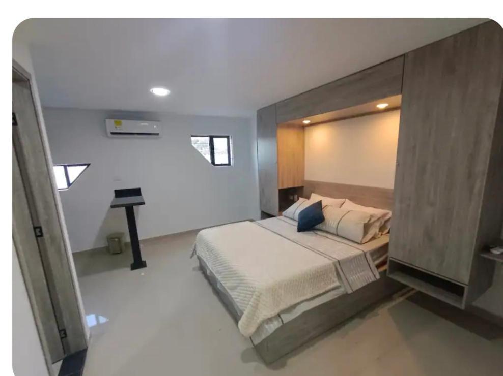 Aptos 203 Onix Cali