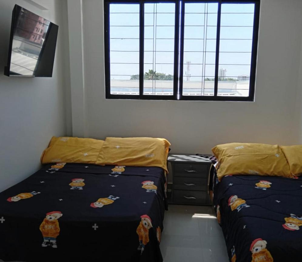 Aptos 203 Onix * Cali