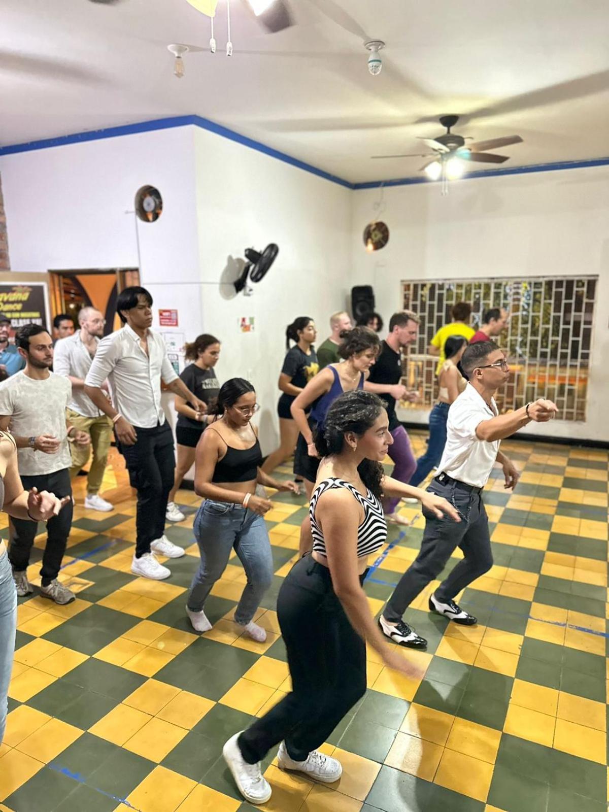 Havana & Dance School Hostal *