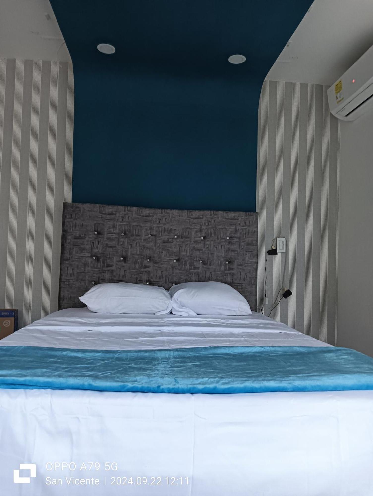 Hotel Pasarela 3*