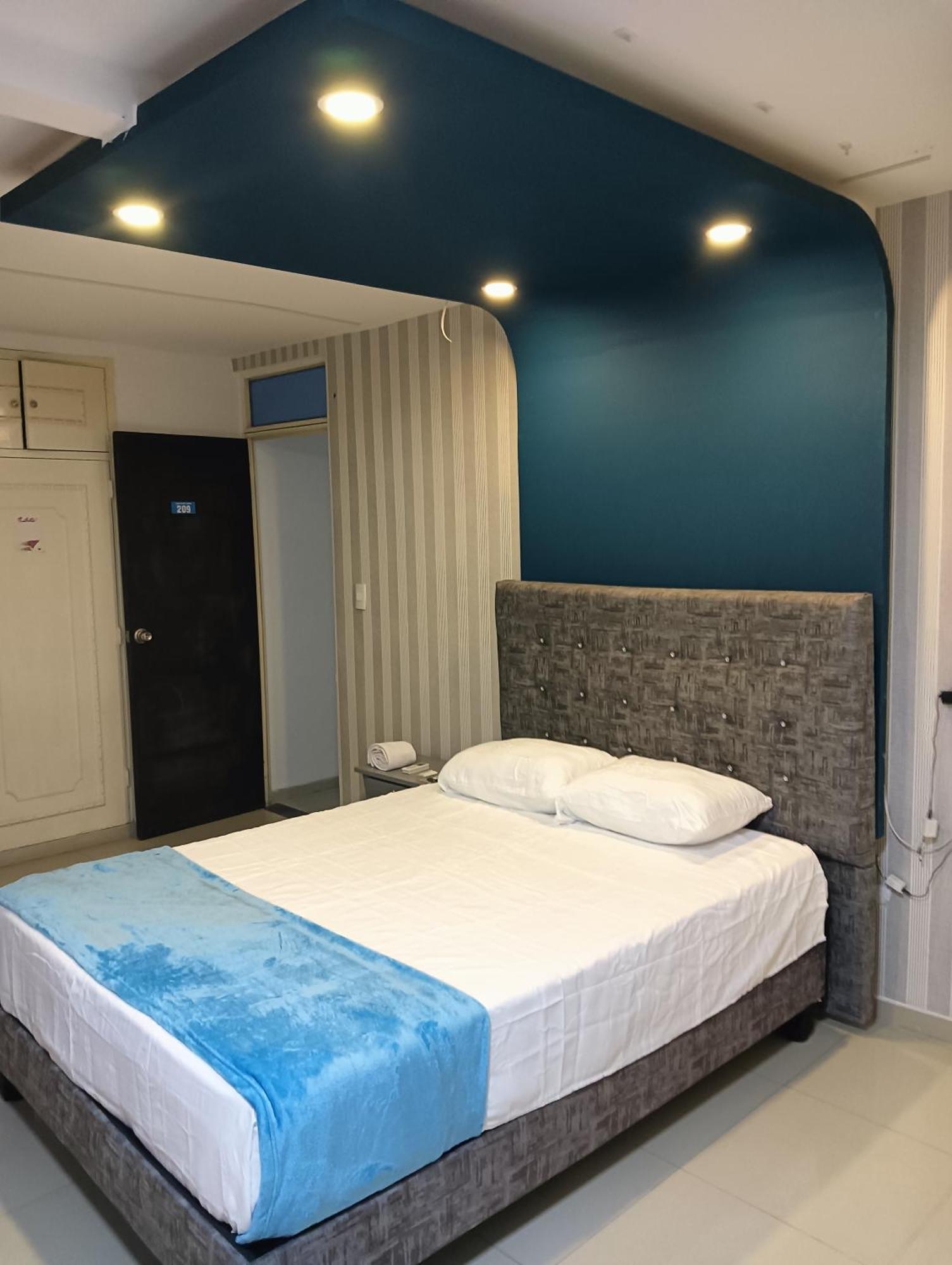 Pasarela Hotel 3*