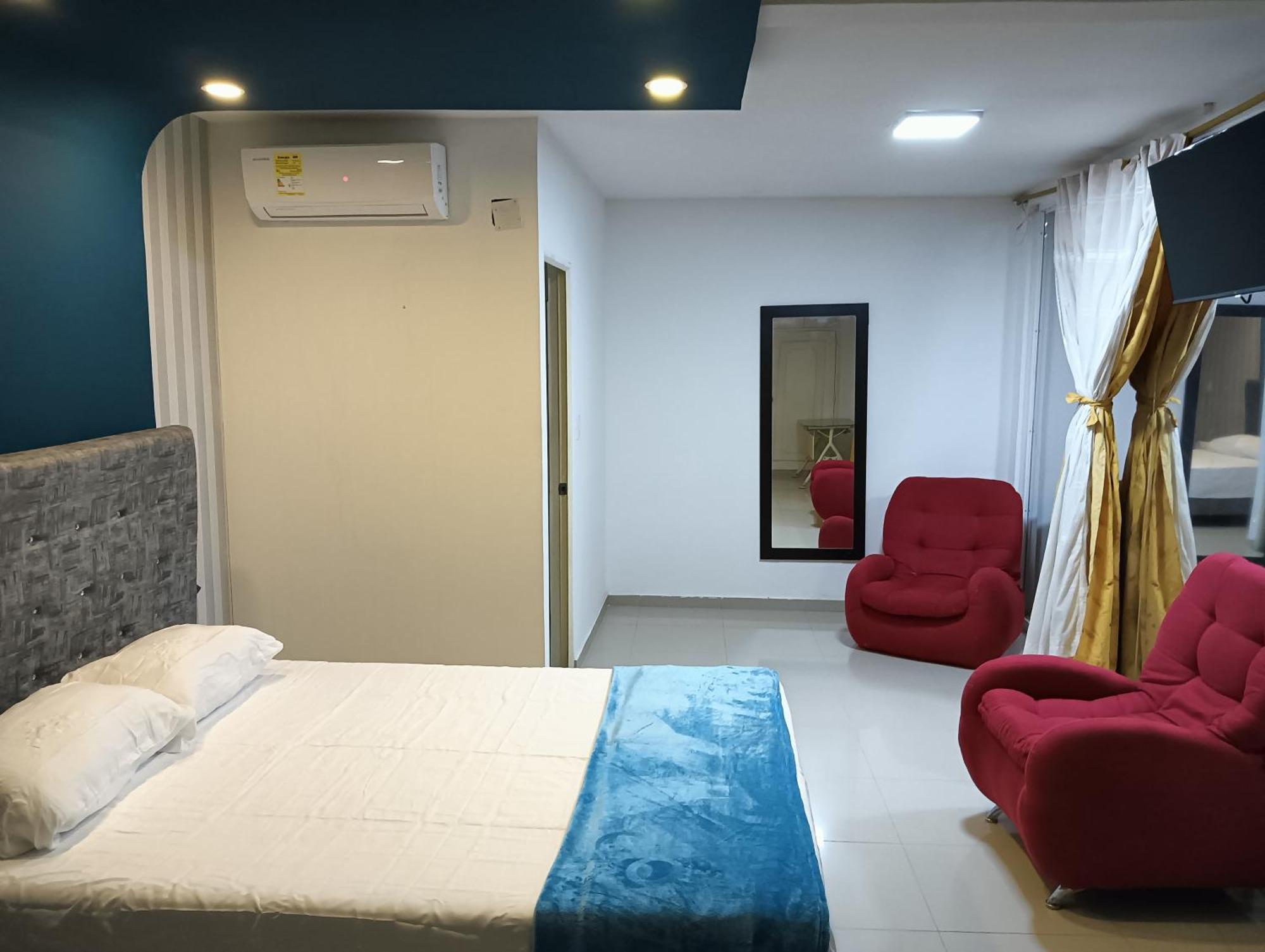 Hotel Pasarela 3*