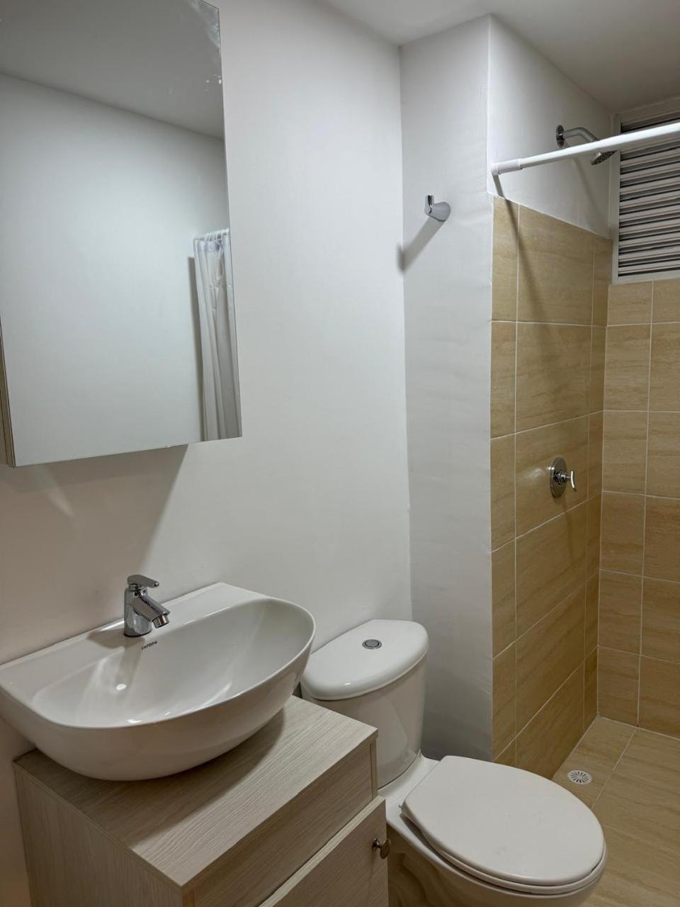 Apartamento En - 1606 *