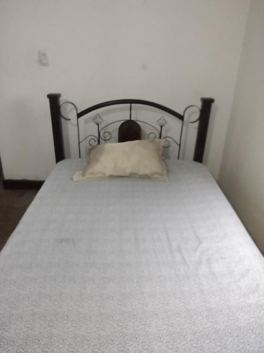 Habitación en casa particular Silkis Cali
