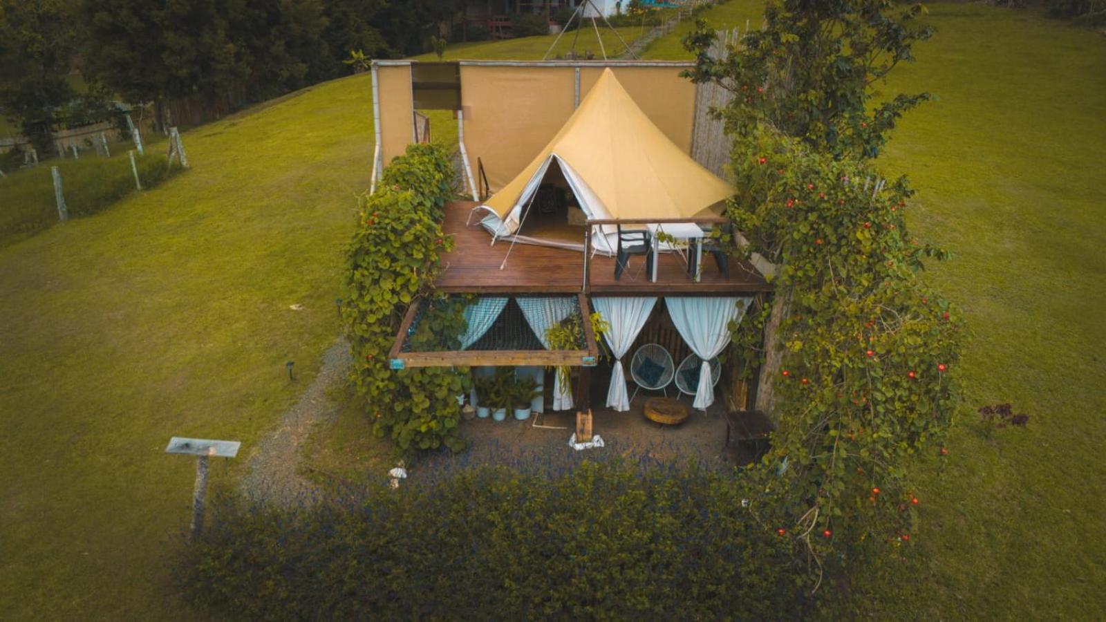 Campo de lujo Glamping La Pau *