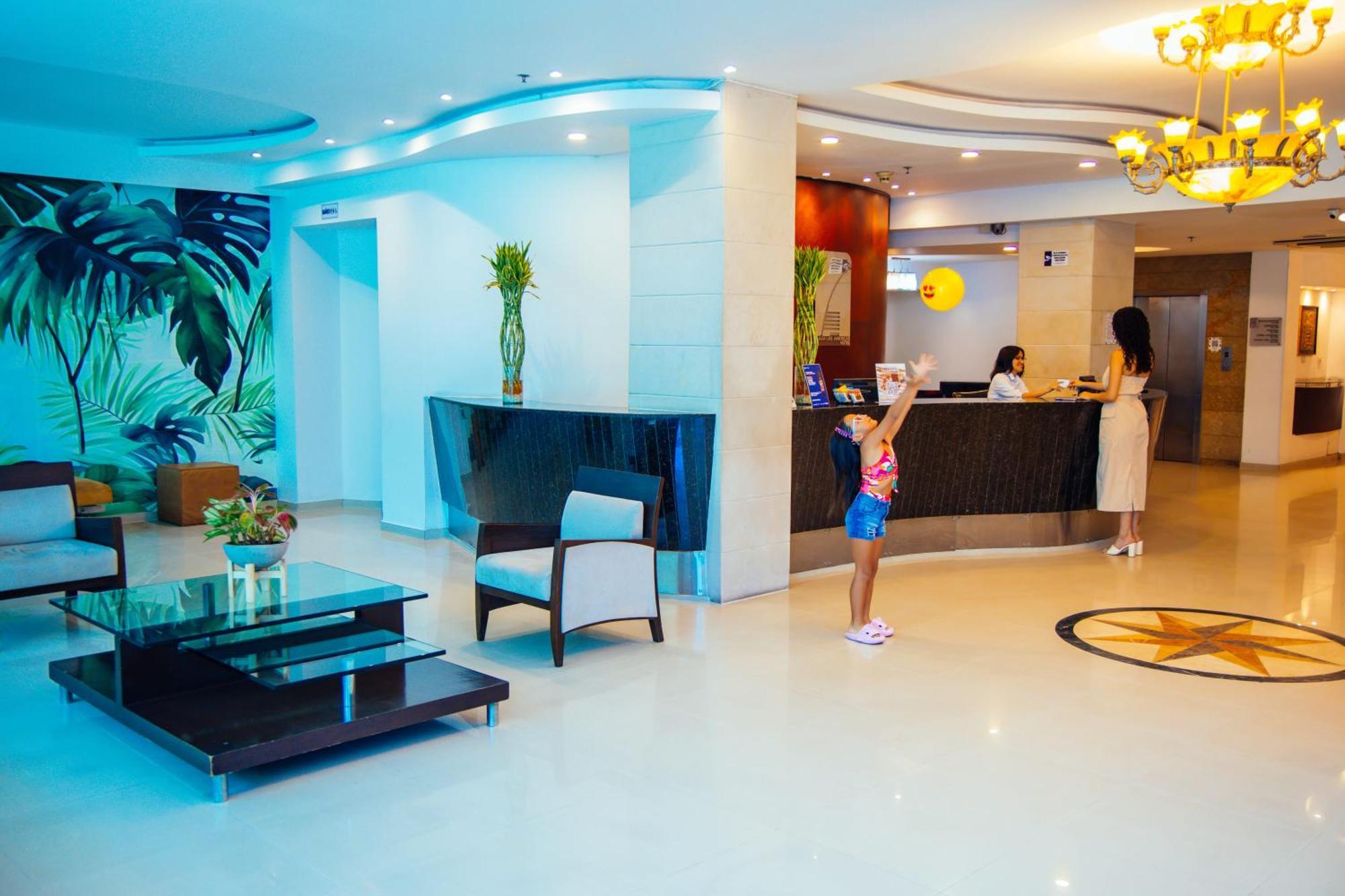 Plaza Américas Hotel 4*